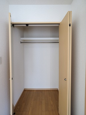 洋室-クローゼット