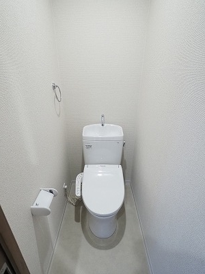 温水洗浄便座付トイレ
