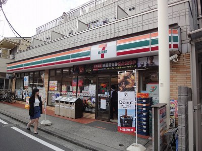 セブンイレブン:2分